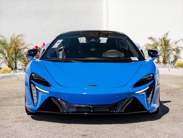 new 2025 McLaren Artura car, priced at $334,808