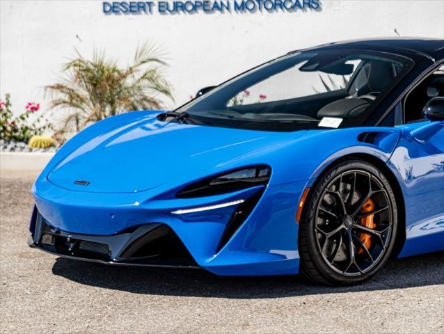 new 2025 McLaren Artura car, priced at $334,808