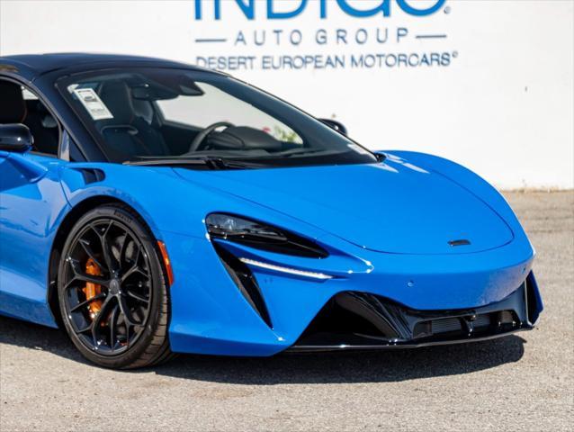 new 2025 McLaren Artura car, priced at $334,808