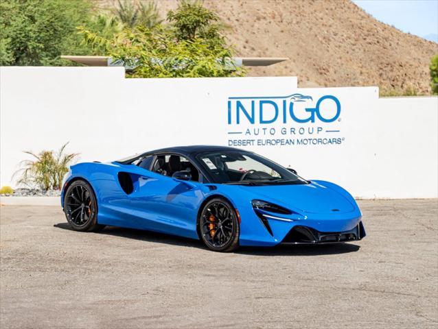 new 2025 McLaren Artura car, priced at $334,808