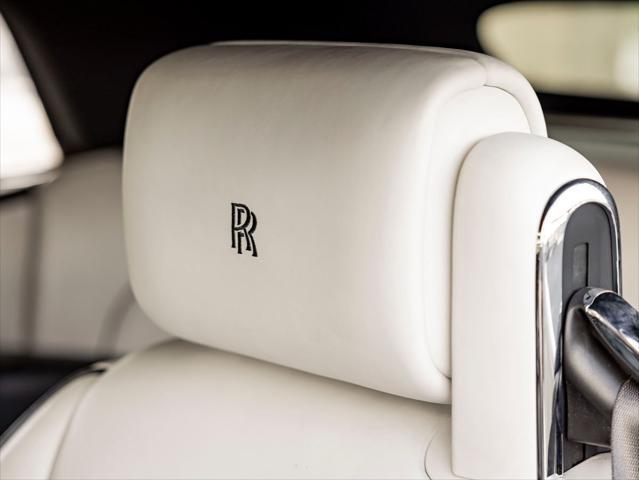 used 2014 Rolls-Royce Phantom Drophead Coupe car, priced at $274,995