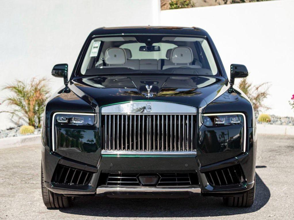 new 2025 Rolls-Royce Cullinan car, priced at $474,150