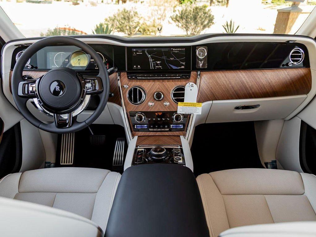 new 2025 Rolls-Royce Cullinan car, priced at $474,150