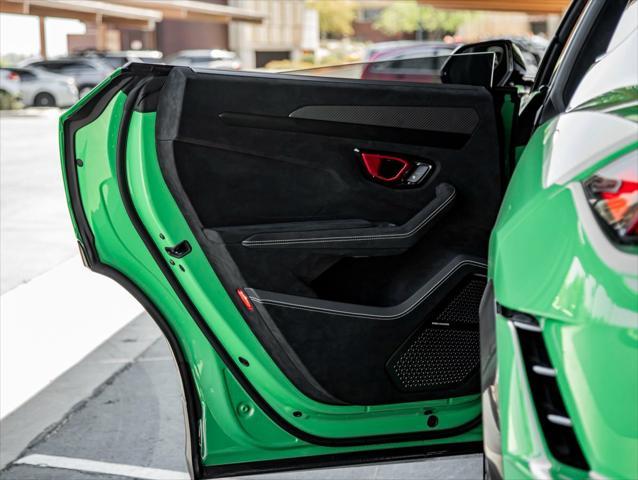 used 2023 Lamborghini Urus car, priced at $319,990