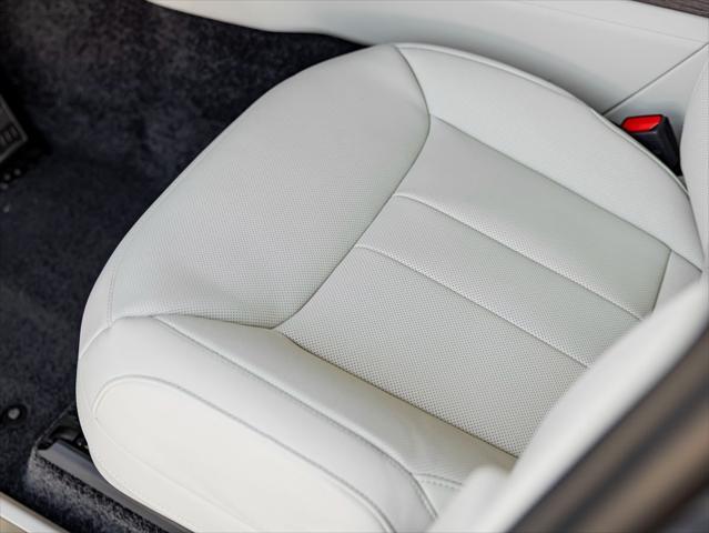 new 2025 Land Rover Range Rover car, priced at $152,970