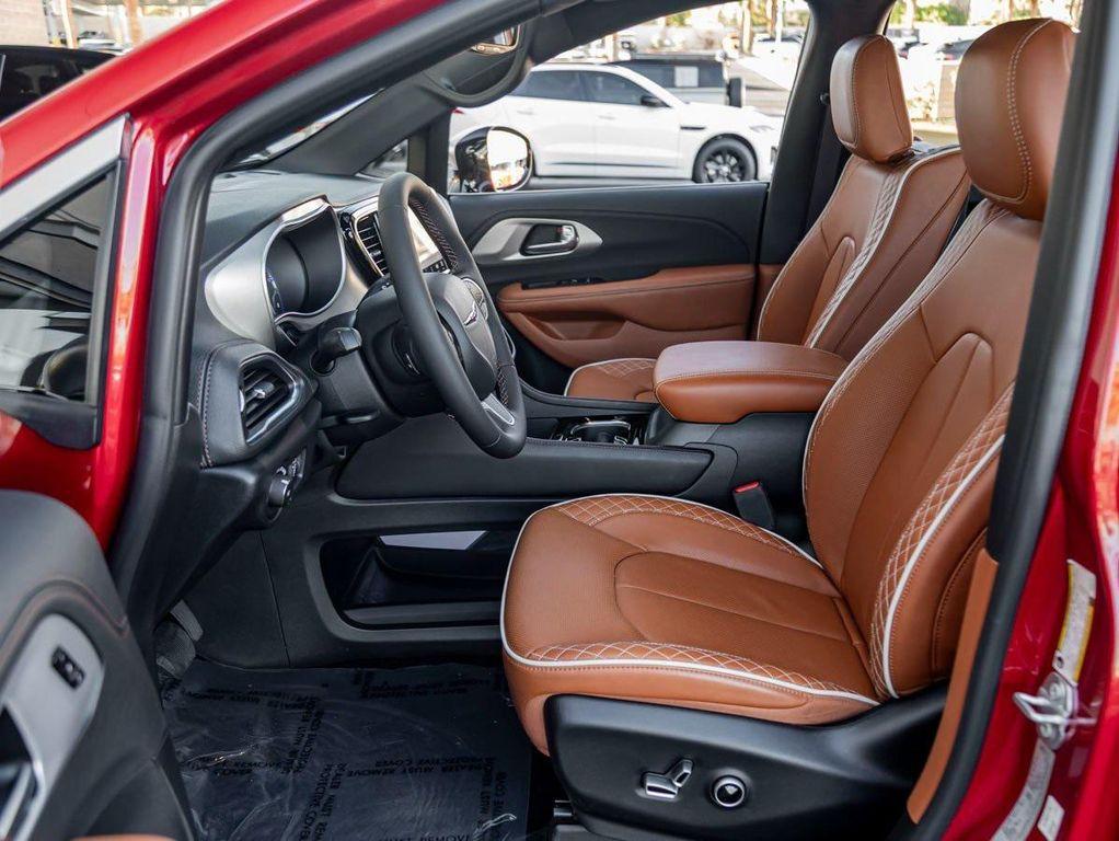 used 2025 Chrysler Pacifica car, priced at $47,990