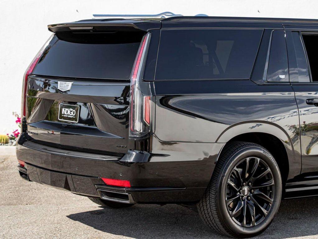 used 2023 Cadillac Escalade ESV car, priced at $89,990