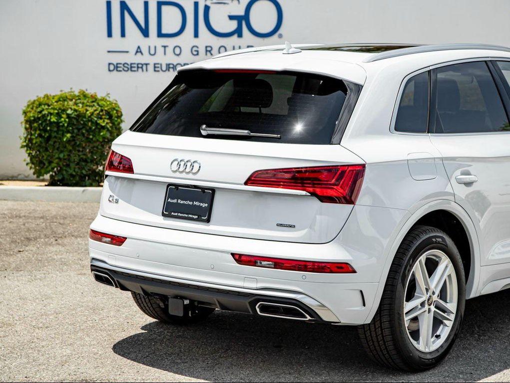 new 2025 Audi Q5 car, priced at $67,935