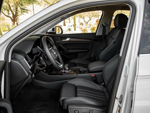 new 2025 Audi Q5 car, priced at $67,935