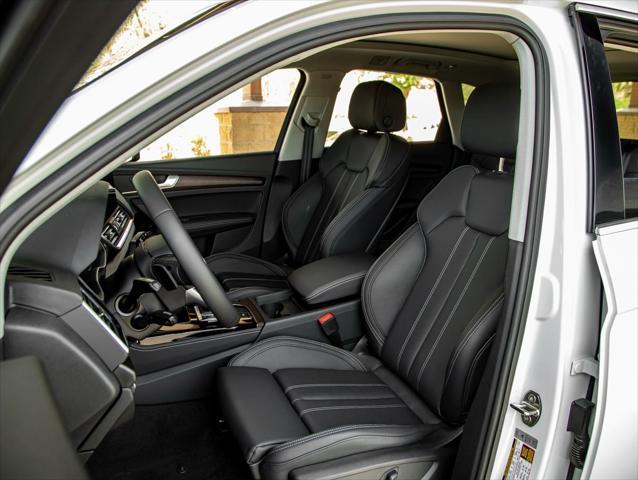 new 2025 Audi Q5 car, priced at $67,935
