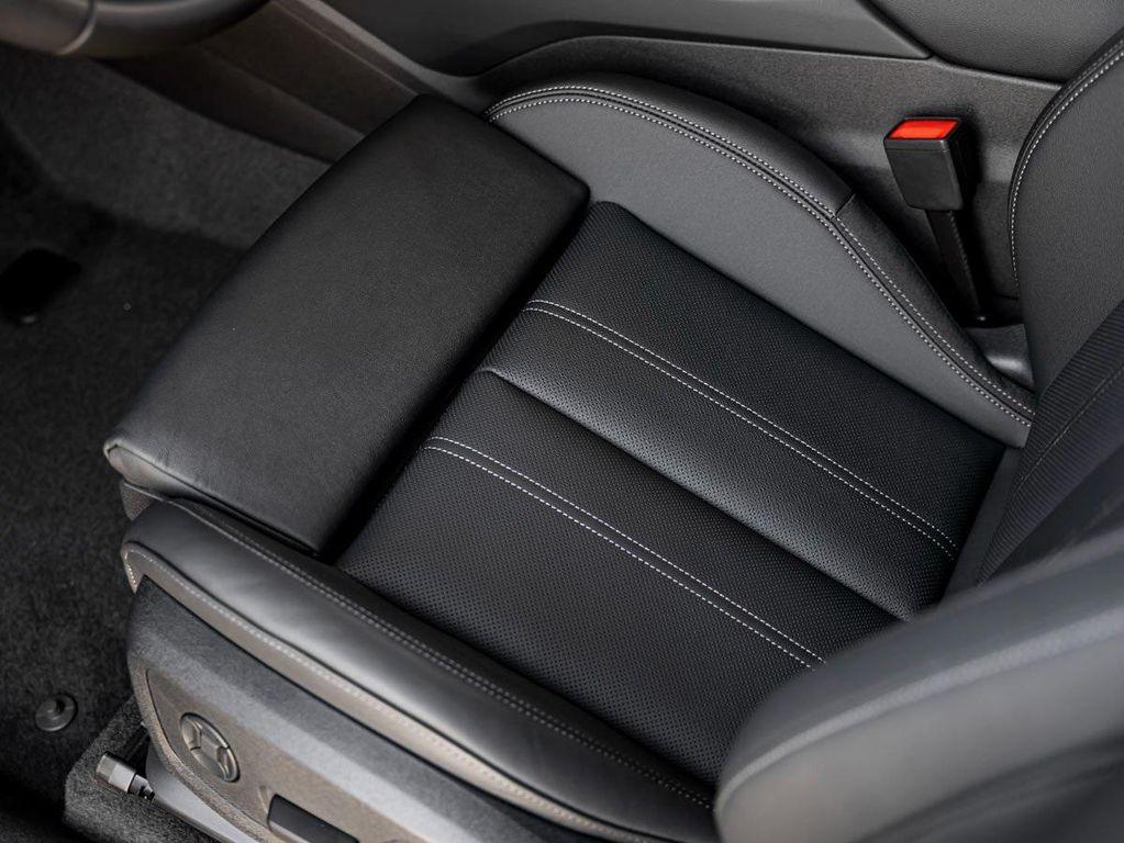 new 2025 Audi Q6 e-tron car, priced at $73,420
