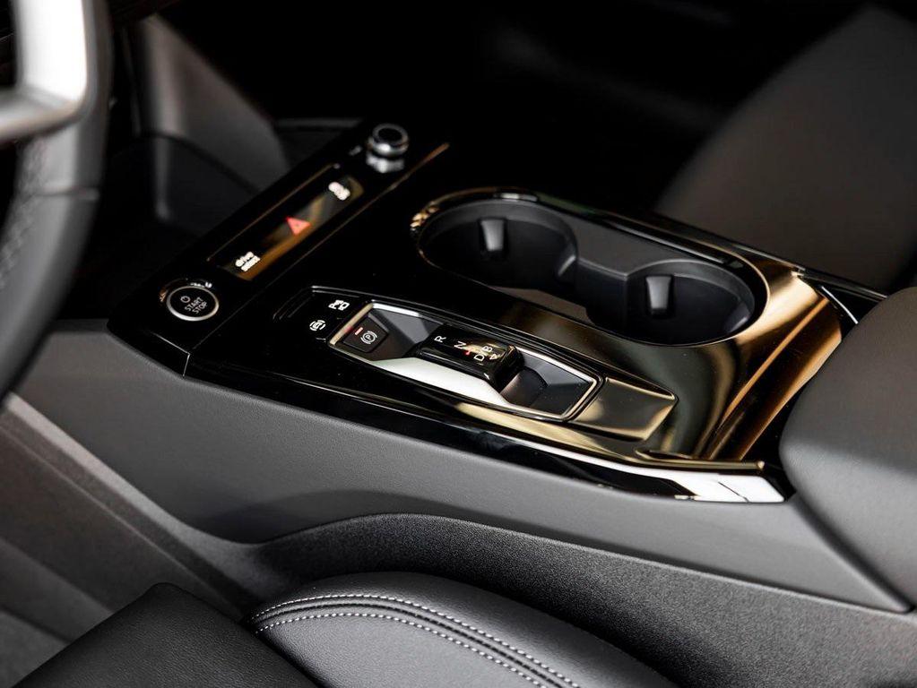 new 2025 Audi Q6 e-tron car, priced at $73,420