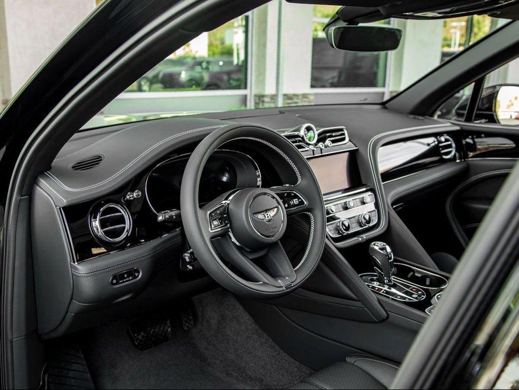 new 2025 Bentley Bentayga car, priced at $257,925