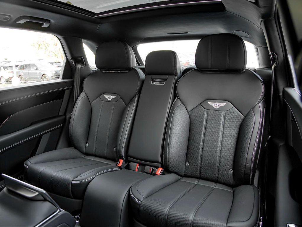 new 2025 Bentley Bentayga car, priced at $257,925