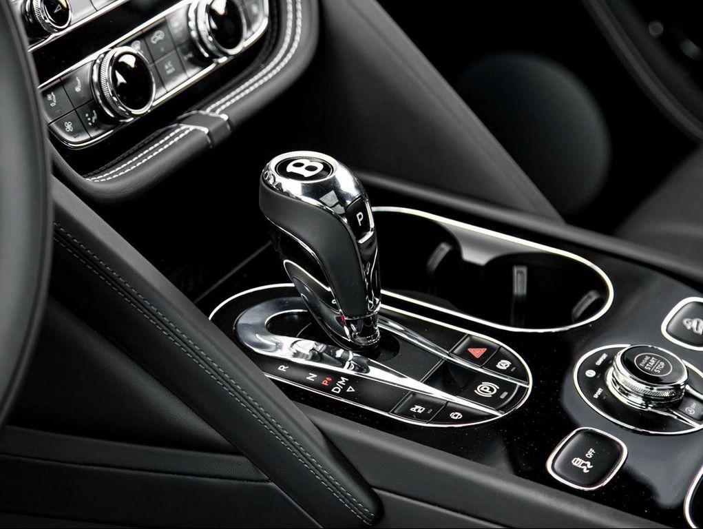 new 2025 Bentley Bentayga car, priced at $257,925