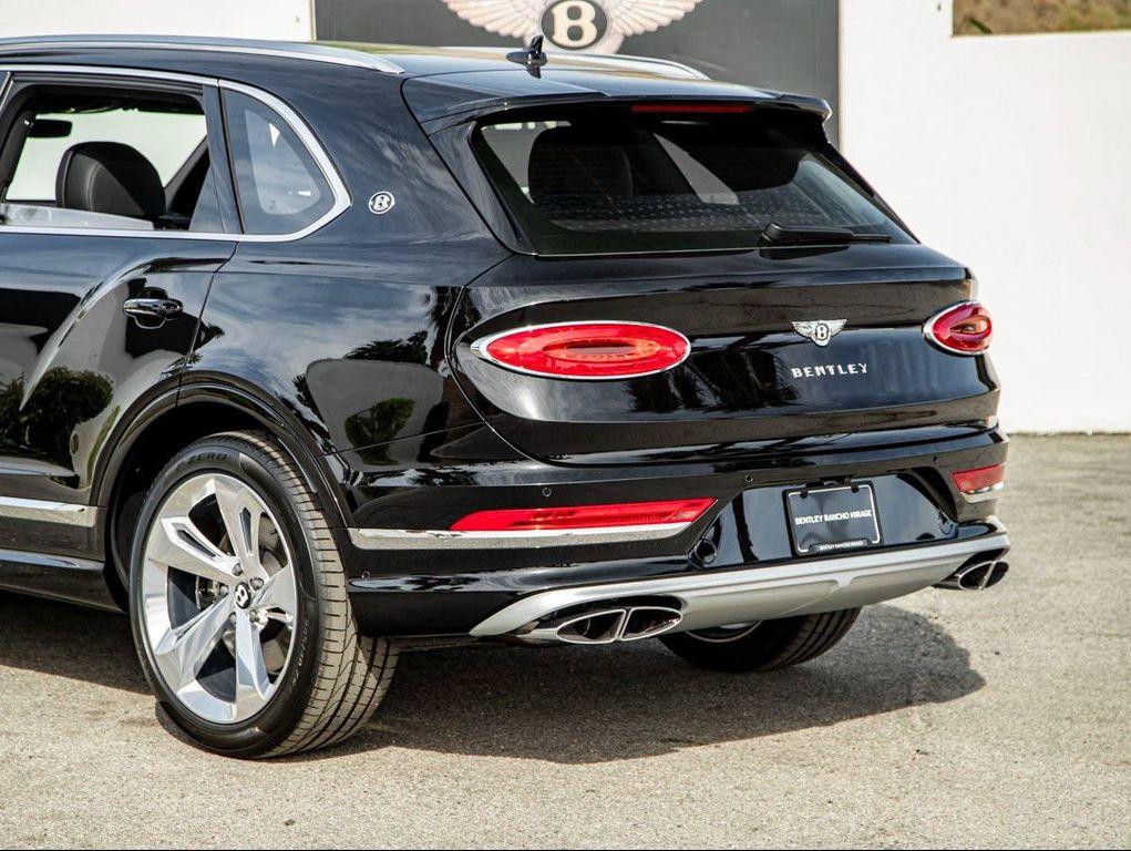 new 2025 Bentley Bentayga car, priced at $257,925