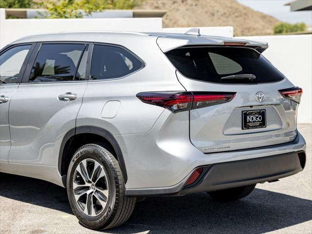 used 2024 Toyota Highlander car, priced at $40,491