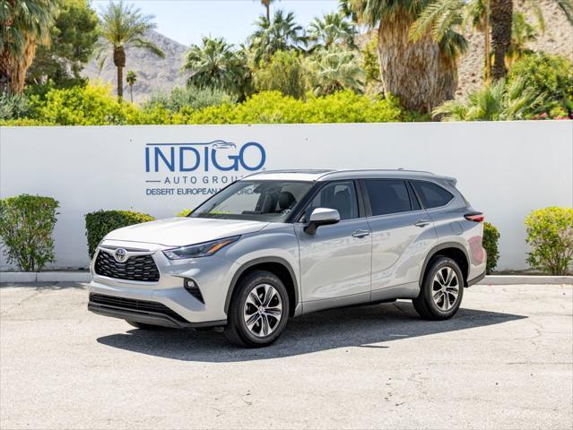 used 2024 Toyota Highlander car, priced at $43,998