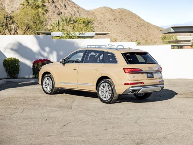 new 2025 Audi Q7 car, priced at $68,275