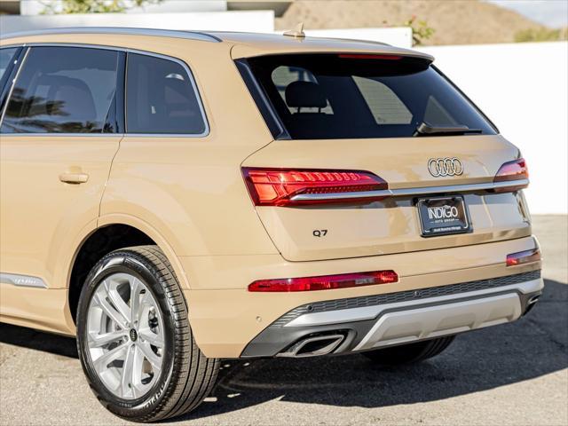 new 2025 Audi Q7 car, priced at $68,275