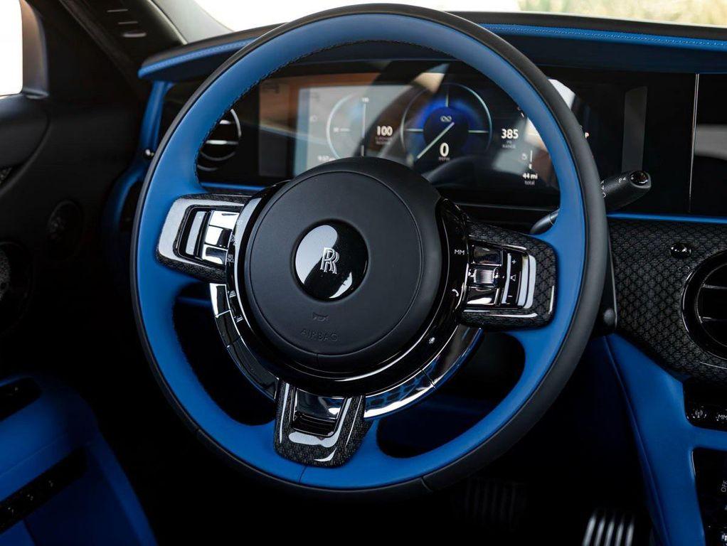 new 2025 Rolls-Royce Ghost car, priced at $512,325