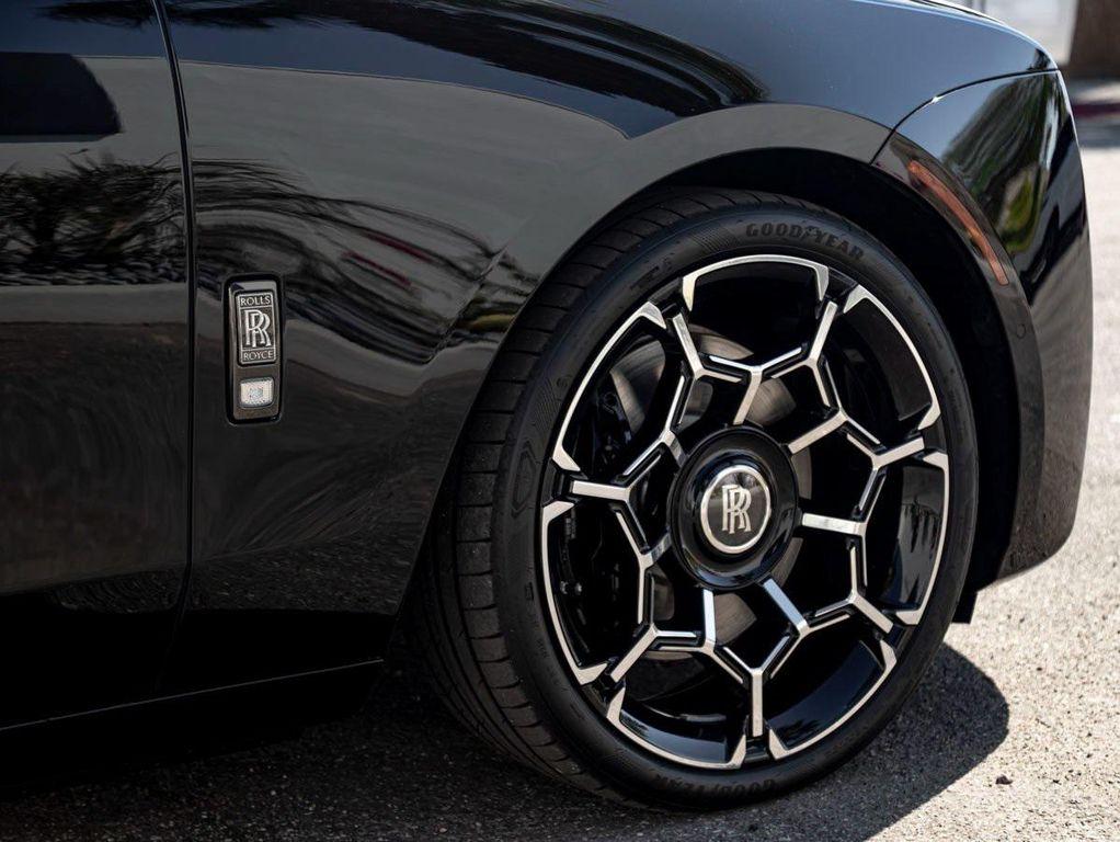 new 2025 Rolls-Royce Ghost car, priced at $512,325