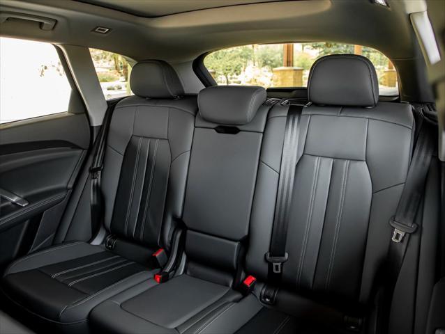 new 2025 Audi Q5 car, priced at $60,200