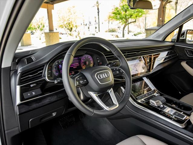 new 2025 Audi Q7 car, priced at $69,425