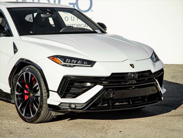 used 2023 Lamborghini Urus car, priced at $269,990