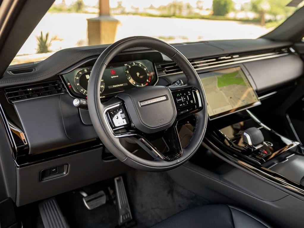 new 2025 Land Rover Range Rover Sport car, priced at $118,915