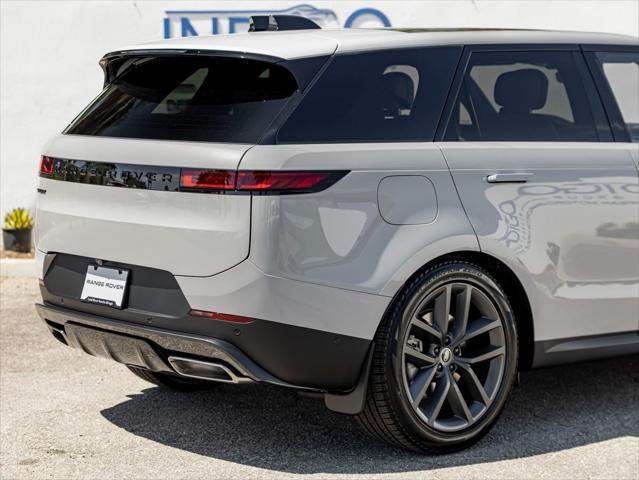 new 2025 Land Rover Range Rover Sport car, priced at $93,340