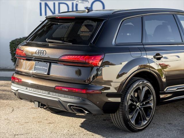 new 2025 Audi Q7 car, priced at $77,570