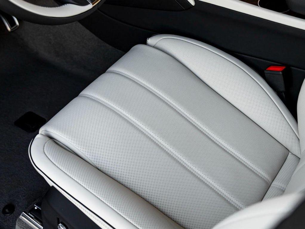 new 2025 Bentley Bentayga car, priced at $295,955