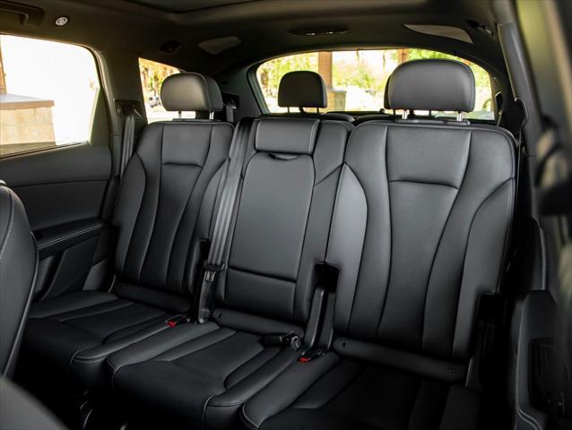 used 2025 Audi Q7 car, priced at $59,997