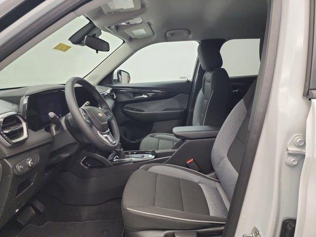 new 2025 Chevrolet TrailBlazer car, priced at $28,835