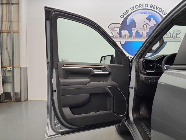 new 2025 Chevrolet Silverado 1500 car, priced at $52,995