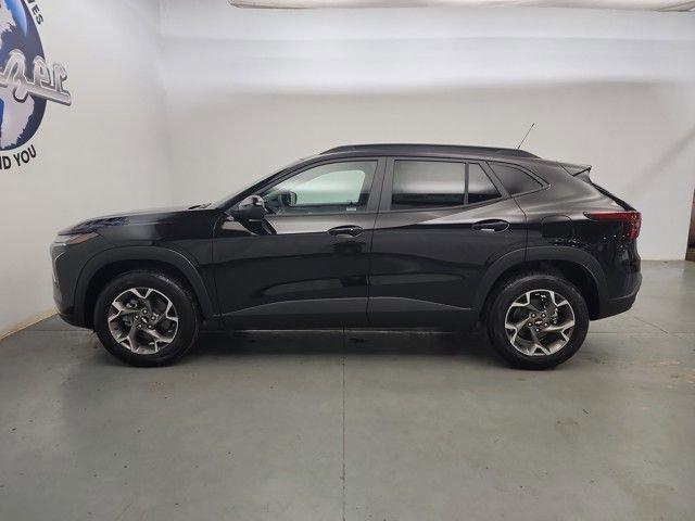 new 2025 Chevrolet Trax car, priced at $25,485