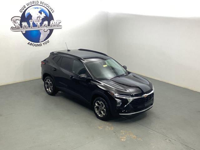 new 2025 Chevrolet Trax car, priced at $25,485