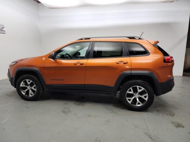 used 2015 Jeep Cherokee car, priced at $10,990