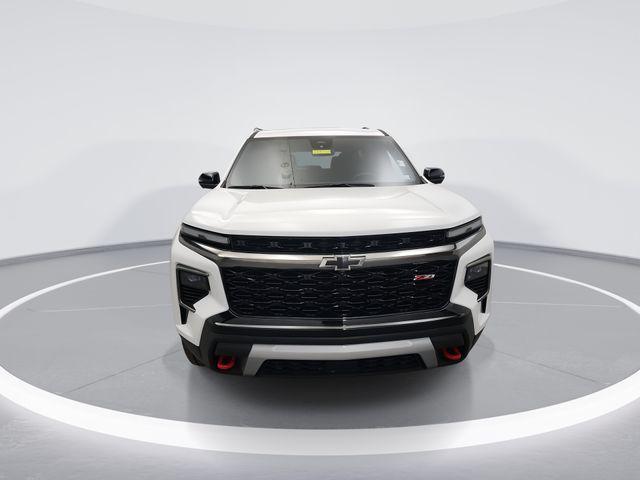 used 2024 Chevrolet Traverse car, priced at $45,990