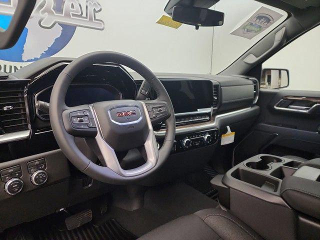 new 2025 GMC Sierra 1500 car, priced at $54,035