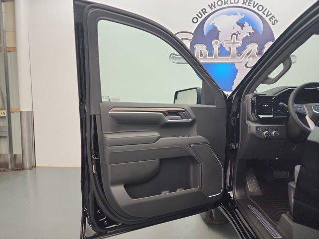 new 2025 GMC Sierra 1500 car, priced at $54,035