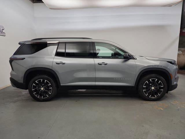 new 2026 Chevrolet Traverse car, priced at $49,140