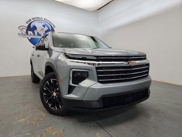 new 2026 Chevrolet Traverse car, priced at $49,140