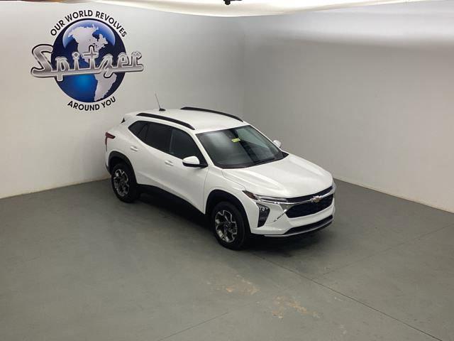 new 2025 Chevrolet Trax car, priced at $24,840