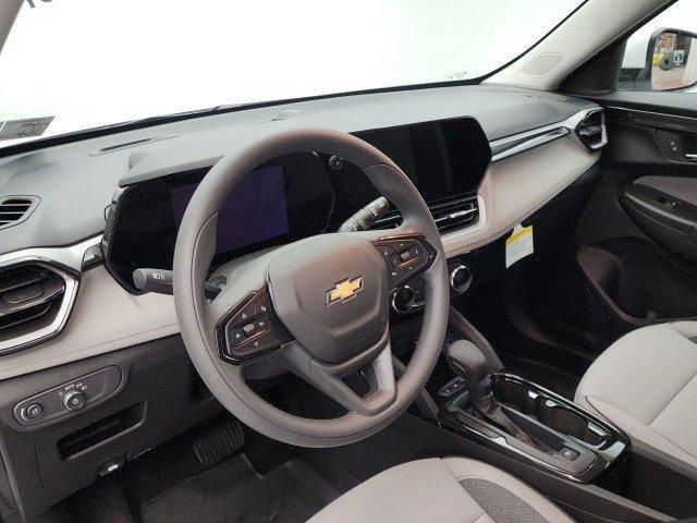 new 2025 Chevrolet TrailBlazer car, priced at $28,615