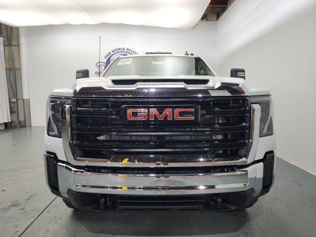 new 2024 GMC Sierra 2500 car, priced at $61,655