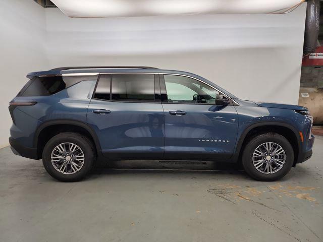 new 2026 Chevrolet Traverse car, priced at $46,640