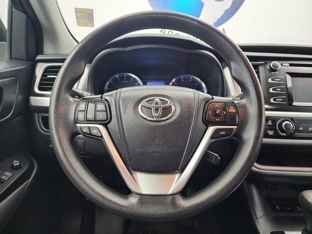 used 2014 Toyota Highlander car, priced at $13,490