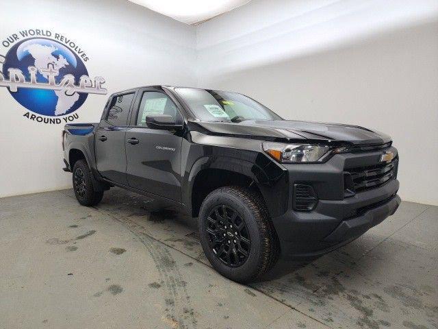 new 2025 Chevrolet Colorado car, priced at $39,555
